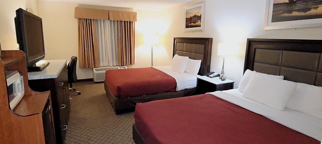 Hotel & 3*